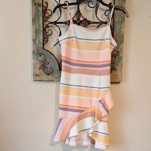 Bar III White Cream Tiered Sundress. NWOT Size MEDIUM - Picture 6 of 12